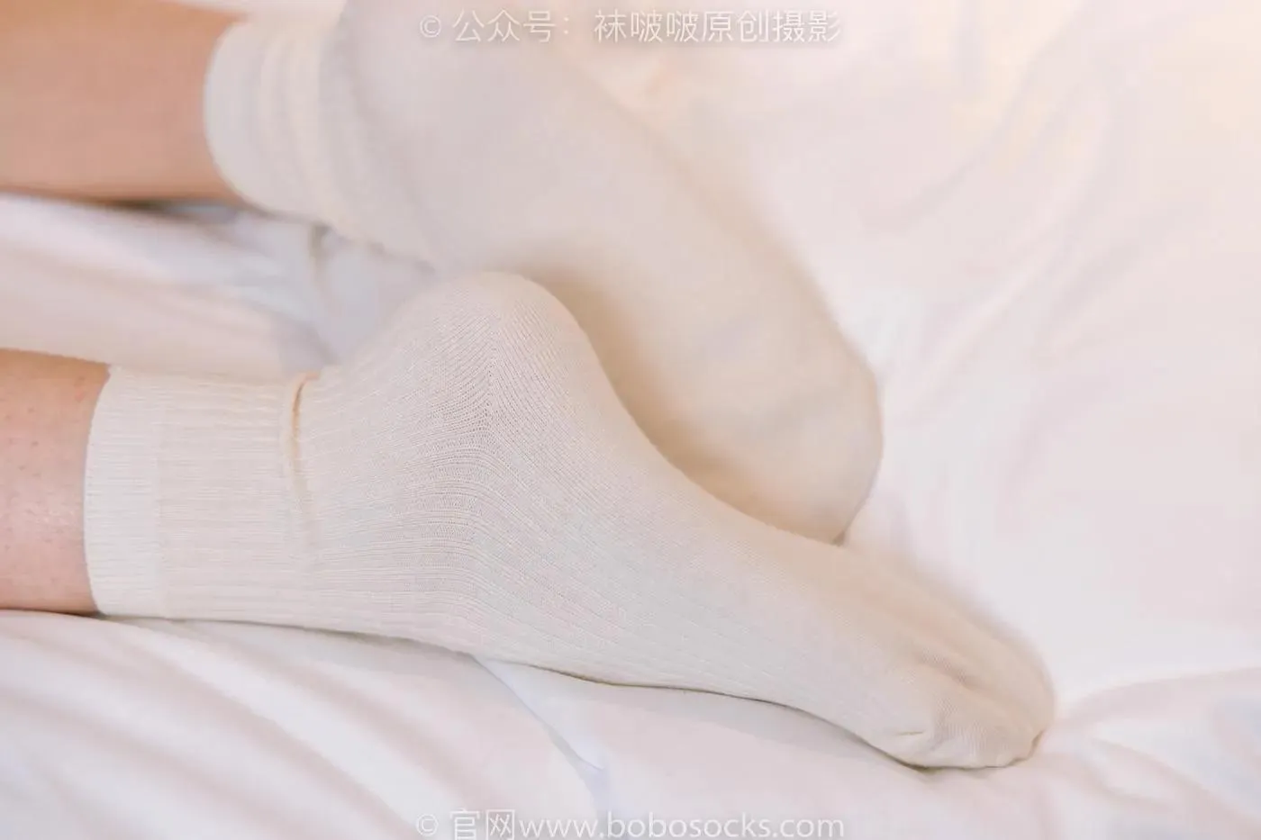 [BoBoSocks袜啵啵]NO.176 小安-运动鞋、白棉袜、裸足 [138P]插图7